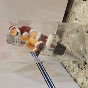 Tipsy Elves wine stopper Santa Pooping